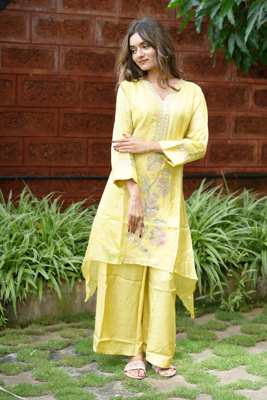 Embroidered crushed lavender Cordset