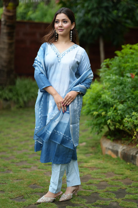 Print Kurta Set or Straight-Cut Salwar Suit