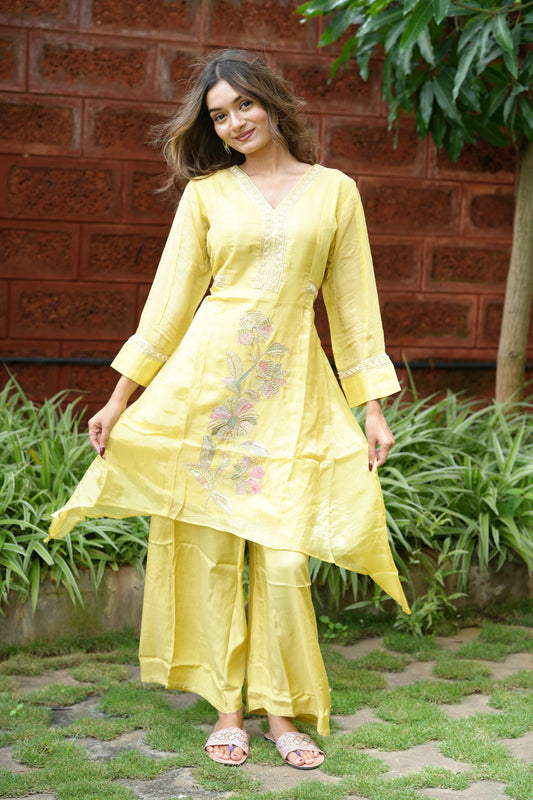 Embroidered crushed lavender Cordset