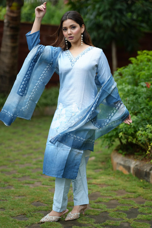 Print Kurta Set or Straight-Cut Salwar Suit